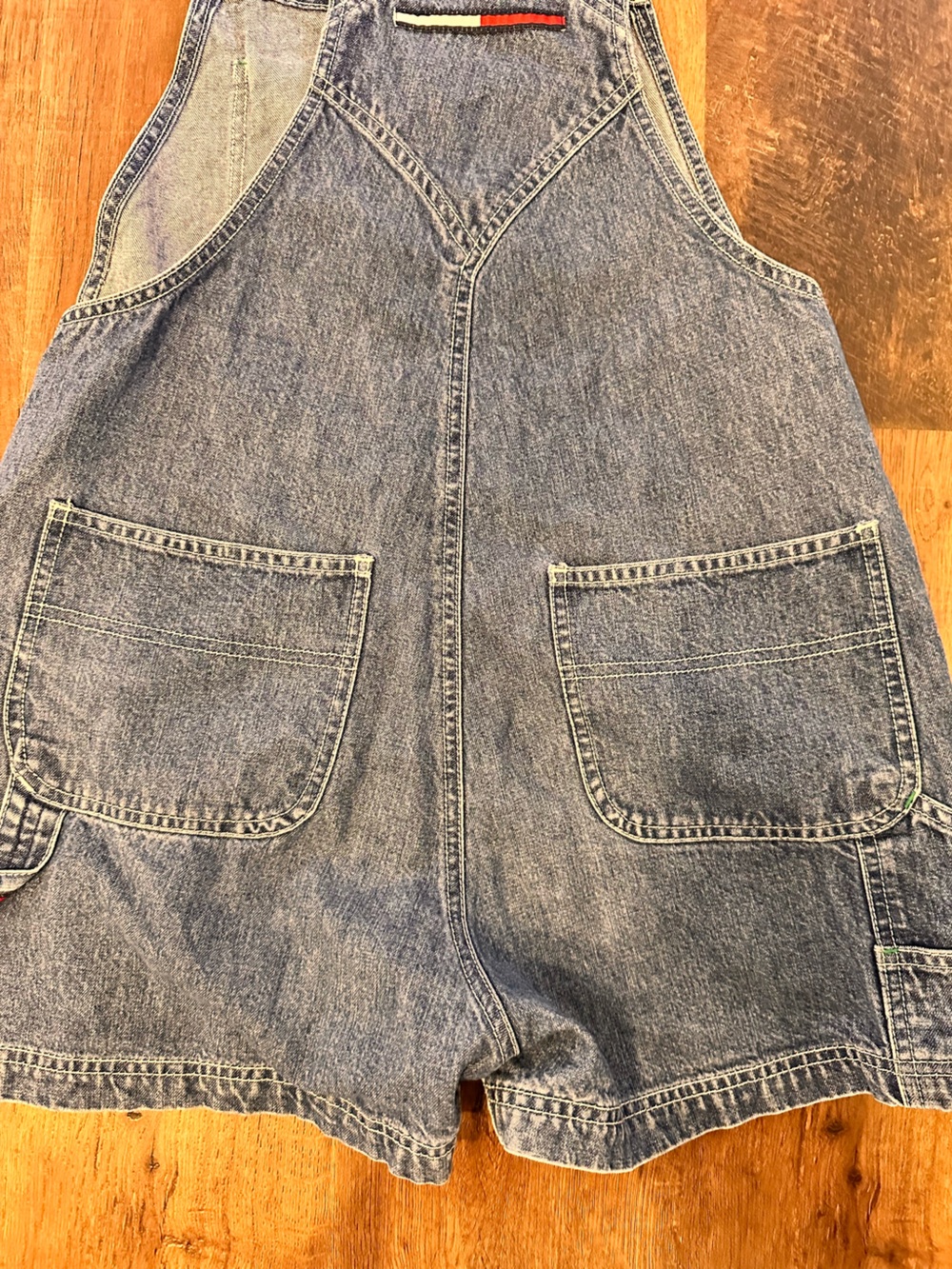 Tommy Hilfiger Y2K Blue Denim Shortalls with Red Branded Straps size medium - Picture 9 of 9